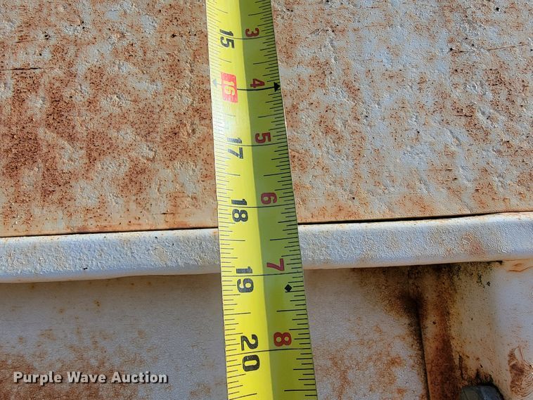 image for item JE9309 1999 Ford F800  dump truck