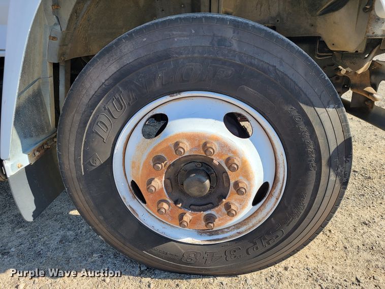 image for item JE9309 1999 Ford F800  dump truck