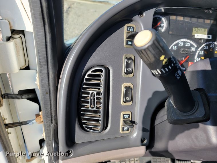 image for item JE9310 2009 Freightliner Business Class M2 106  crane truck