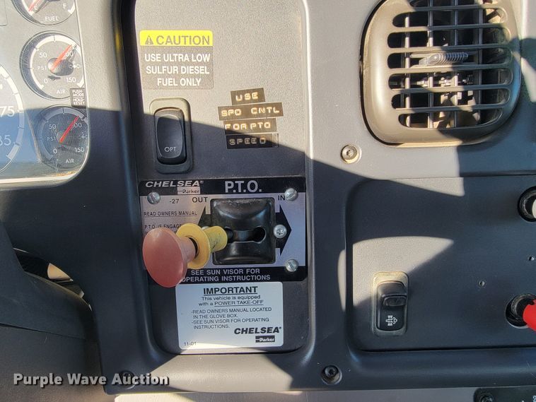 image for item JE9310 2009 Freightliner Business Class M2 106  crane truck