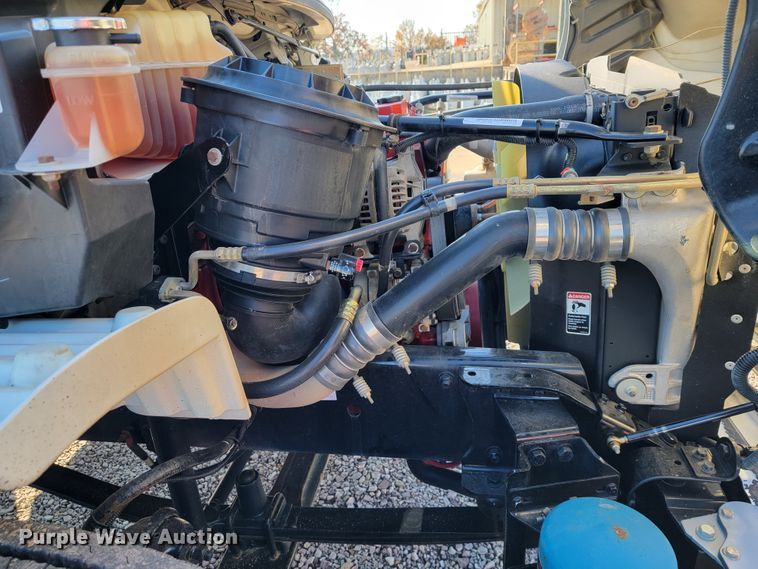 image for item JE9310 2009 Freightliner Business Class M2 106  crane truck