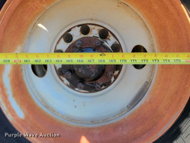 image for item JE9310 2009 Freightliner Business Class M2 106  crane truck