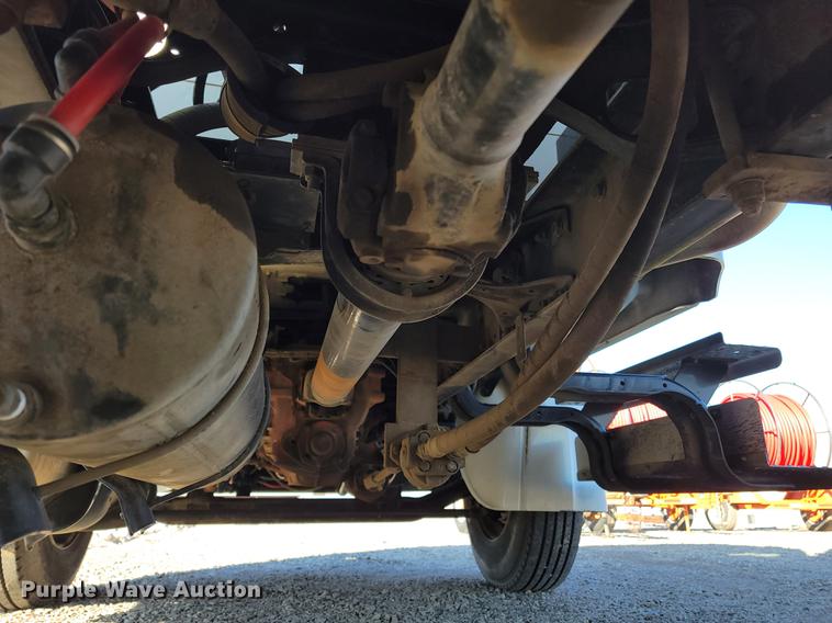 image for item JE9310 2009 Freightliner Business Class M2 106  crane truck