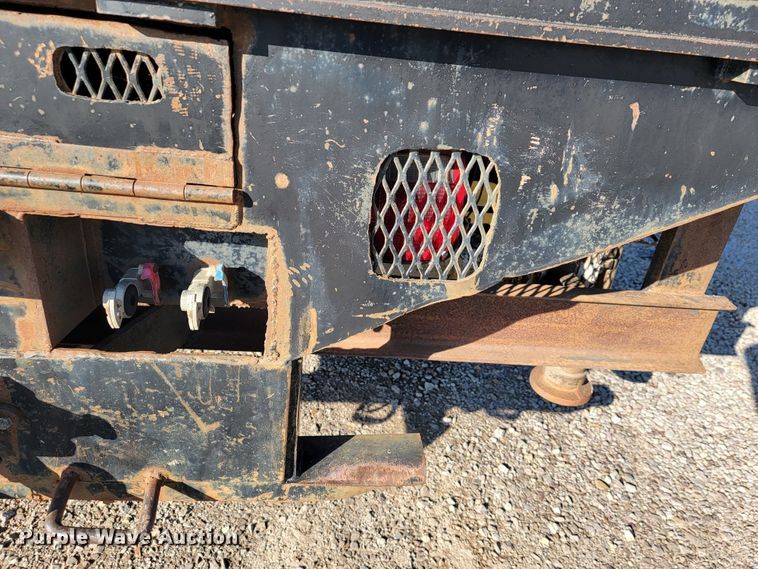 image for item JE9310 2009 Freightliner Business Class M2 106  crane truck