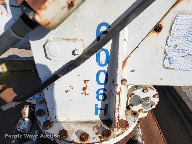 image for item JE9310 2009 Freightliner Business Class M2 106  crane truck