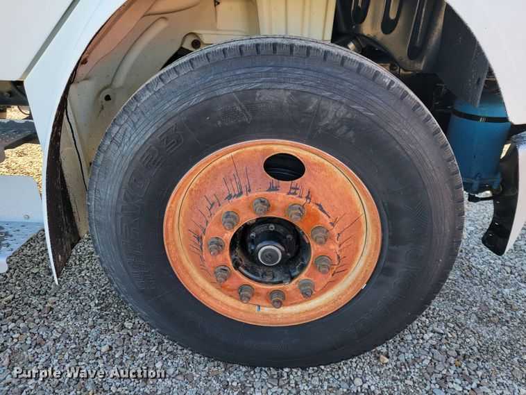 image for item JE9310 2009 Freightliner Business Class M2 106  crane truck