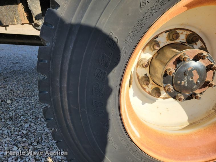 image for item JE9310 2009 Freightliner Business Class M2 106  crane truck