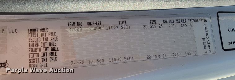 image for item JE9310 2009 Freightliner Business Class M2 106  crane truck