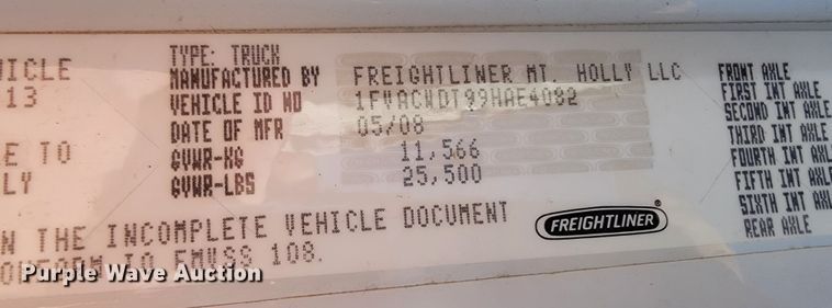 image for item JE9310 2009 Freightliner Business Class M2 106  crane truck