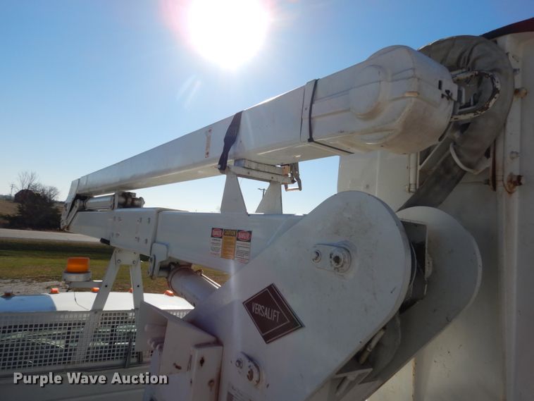 image for item JI9268 1993 Ford F450 Super Duty  bucket truck