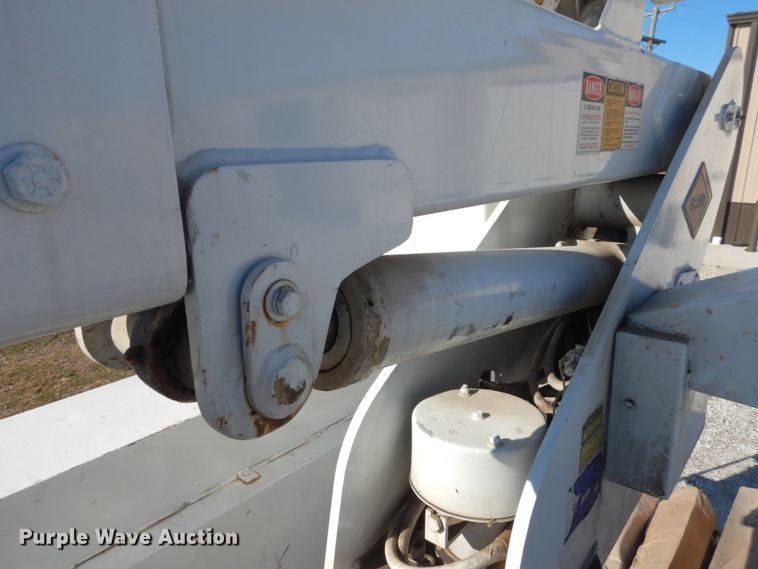 image for item JI9268 1993 Ford F450 Super Duty  bucket truck