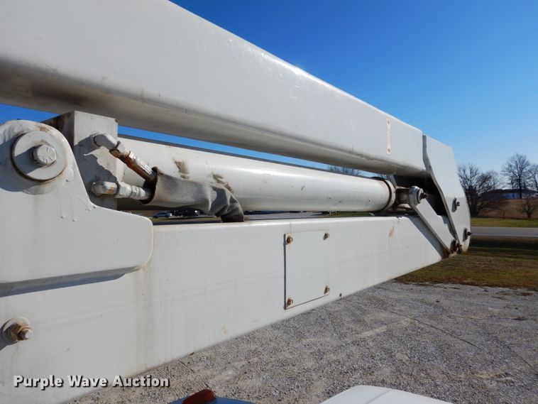 image for item JI9268 1993 Ford F450 Super Duty  bucket truck