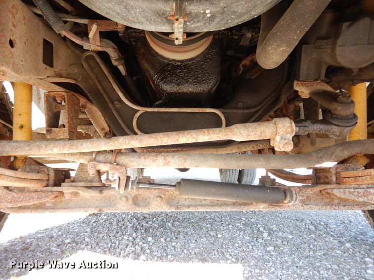 image for item JI9268 1993 Ford F450 Super Duty  bucket truck