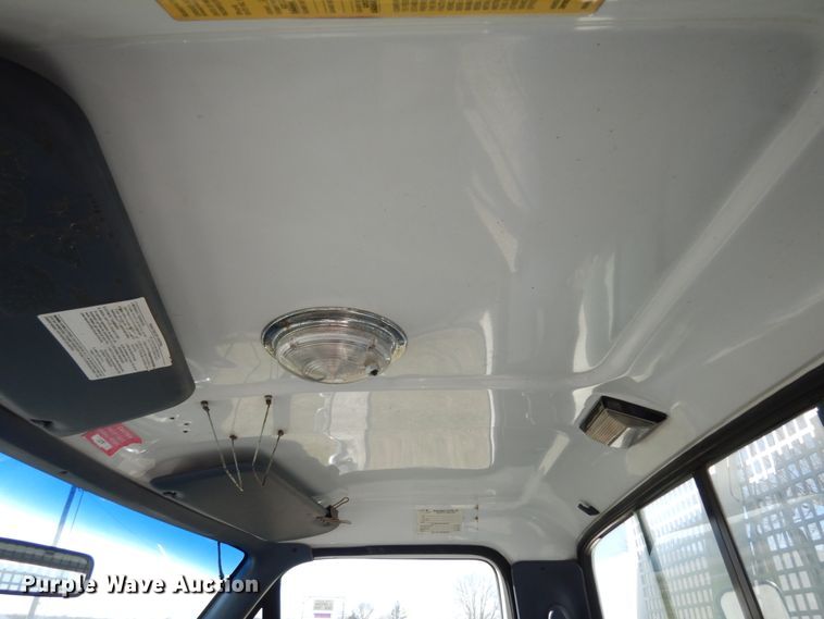 image for item JI9268 1993 Ford F450 Super Duty  bucket truck