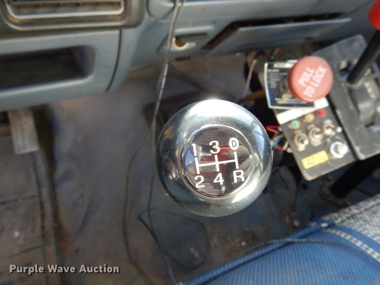 image for item JI9268 1993 Ford F450 Super Duty  bucket truck