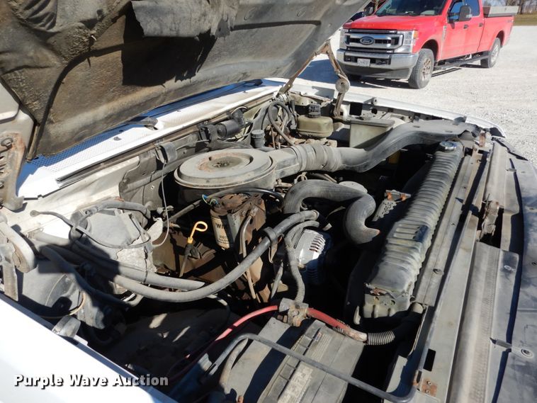 image for item JI9268 1993 Ford F450 Super Duty  bucket truck