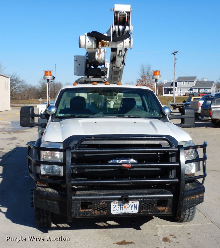 image for item JI9269 2012 Ford F550 Super Duty XL  bucket truck