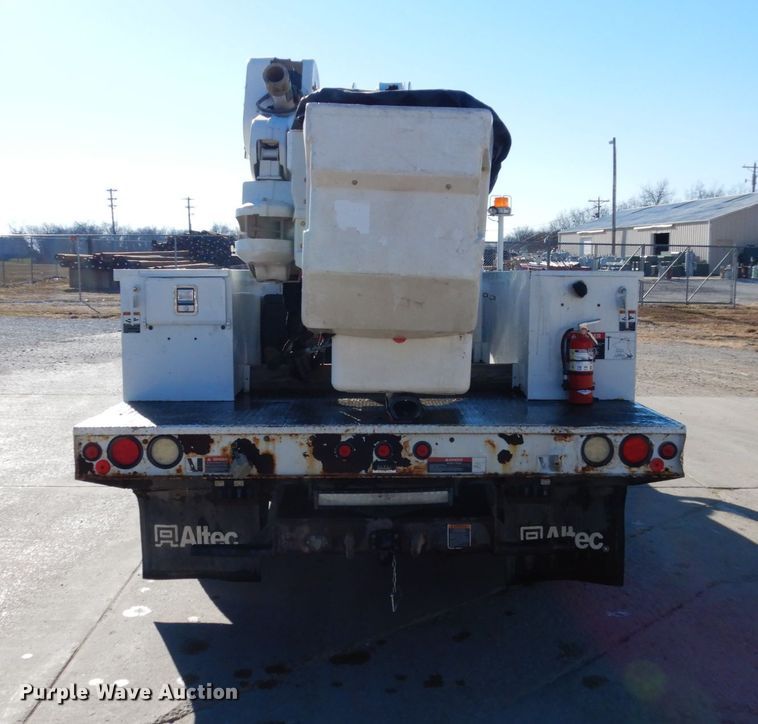 image for item JI9269 2012 Ford F550 Super Duty XL  bucket truck