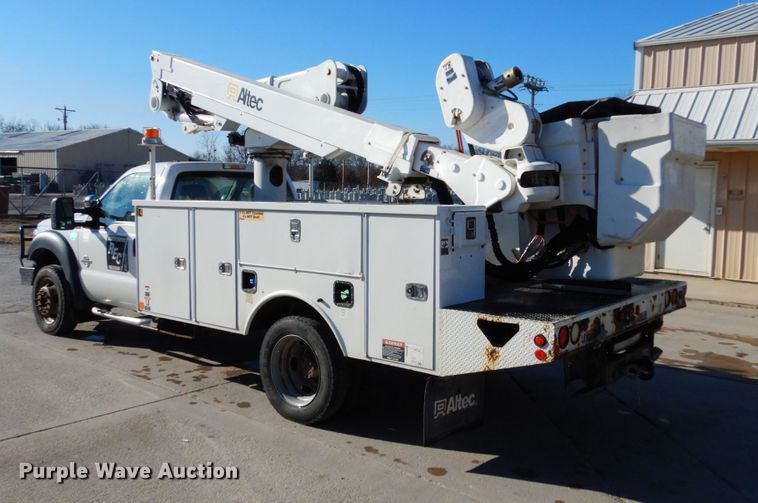image for item JI9269 2012 Ford F550 Super Duty XL  bucket truck