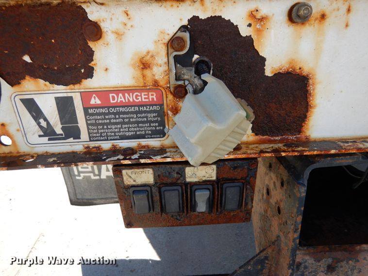 image for item JI9269 2012 Ford F550 Super Duty XL  bucket truck