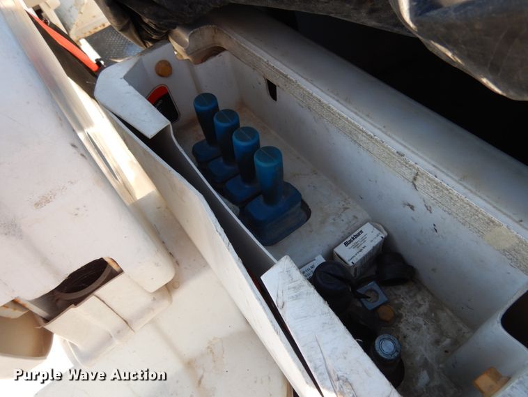 image for item JI9269 2012 Ford F550 Super Duty XL  bucket truck