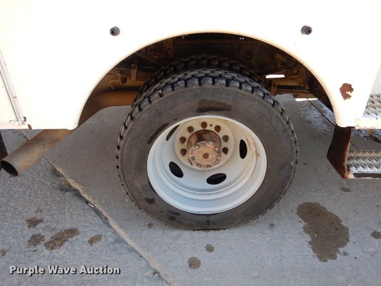 image for item JI9269 2012 Ford F550 Super Duty XL  bucket truck
