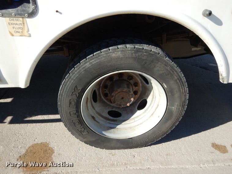 image for item JI9269 2012 Ford F550 Super Duty XL  bucket truck