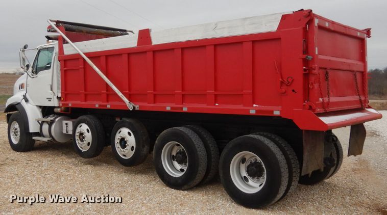 image for item JI9270 2006 Sterling L9500  dump truck