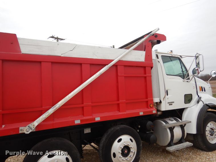 image for item JI9270 2006 Sterling L9500  dump truck