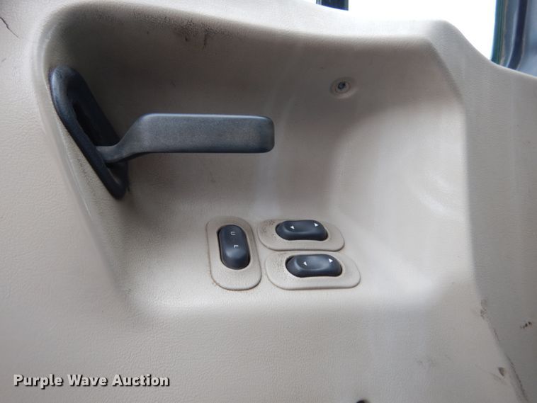 image for item JI9270 2006 Sterling L9500  dump truck