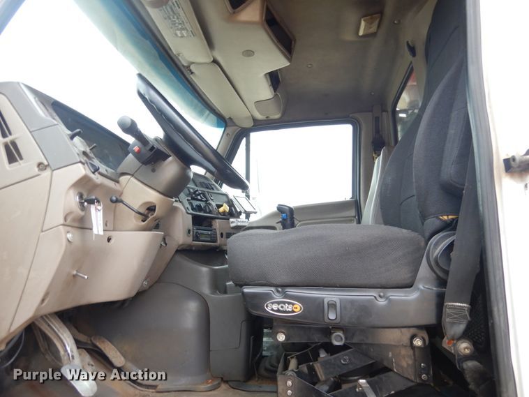 image for item JI9270 2006 Sterling L9500  dump truck