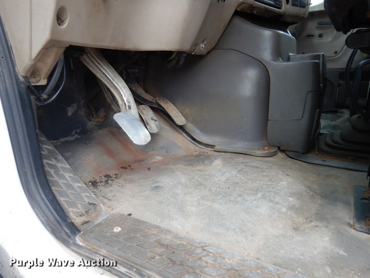 image for item JI9270 2006 Sterling L9500  dump truck