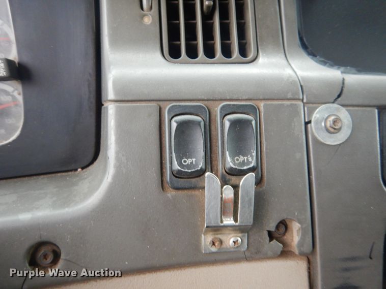 image for item JI9270 2006 Sterling L9500  dump truck