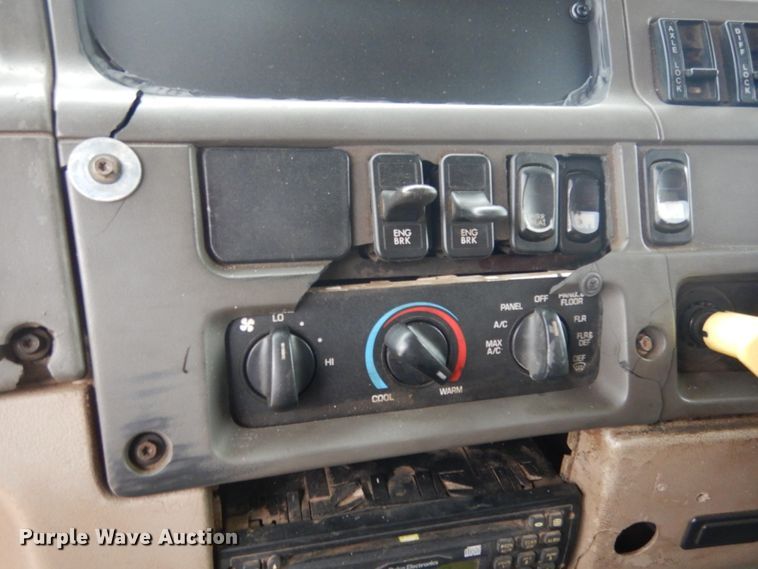 image for item JI9270 2006 Sterling L9500  dump truck