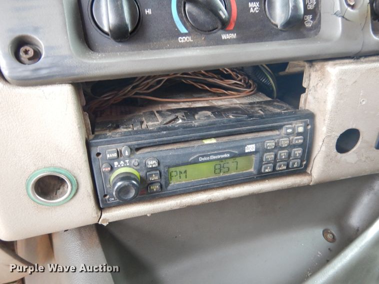 image for item JI9270 2006 Sterling L9500  dump truck