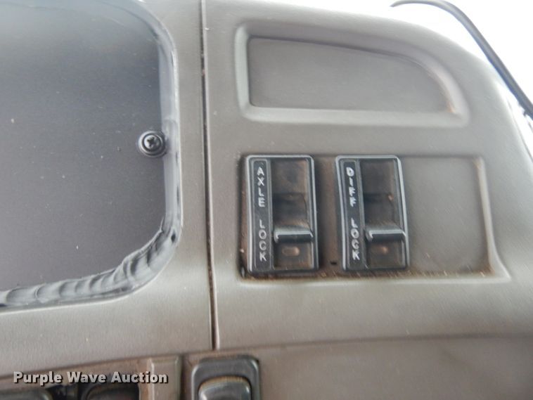 image for item JI9270 2006 Sterling L9500  dump truck