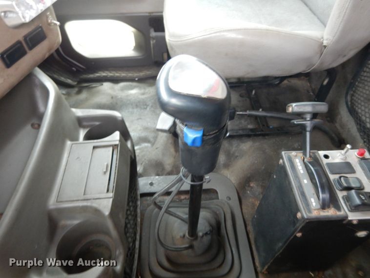 image for item JI9270 2006 Sterling L9500  dump truck