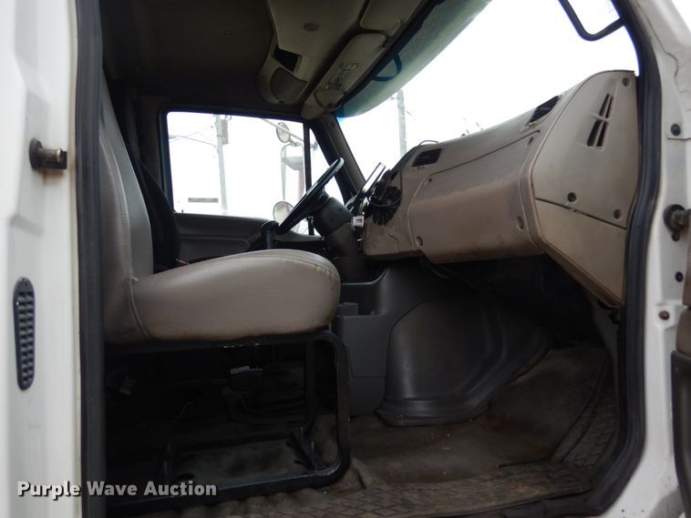 image for item JI9270 2006 Sterling L9500  dump truck