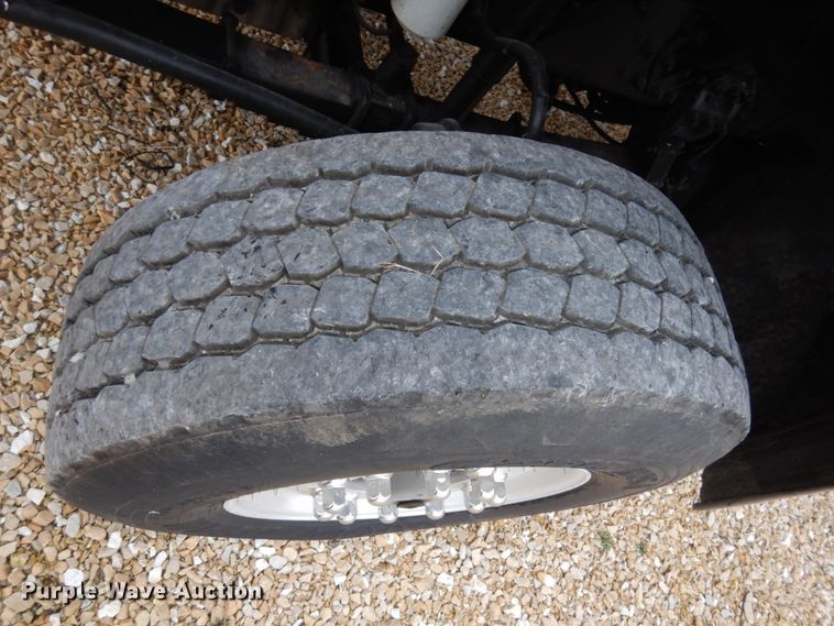 image for item JI9270 2006 Sterling L9500  dump truck