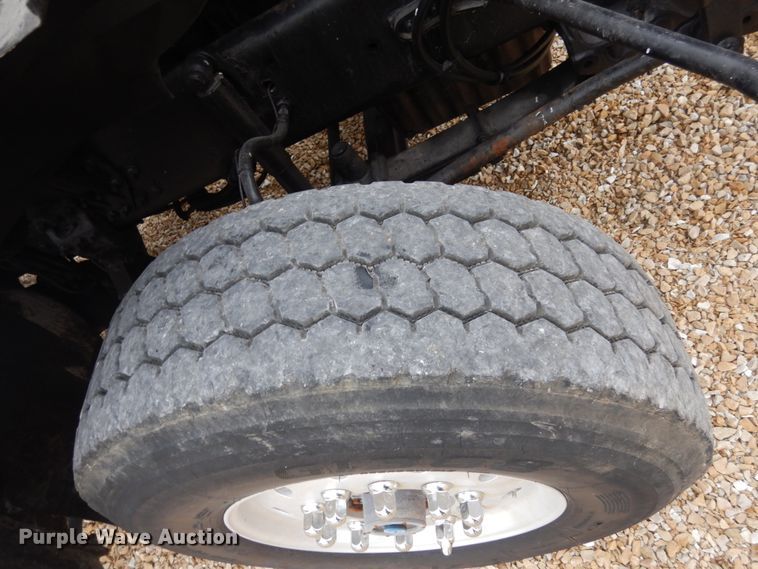 image for item JI9270 2006 Sterling L9500  dump truck