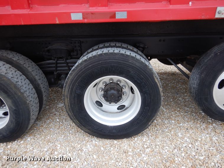 image for item JI9270 2006 Sterling L9500  dump truck