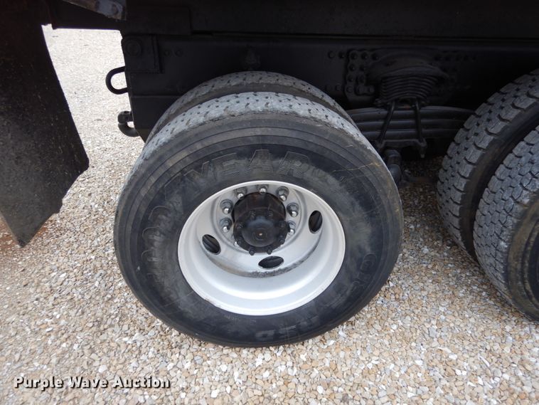 image for item JI9270 2006 Sterling L9500  dump truck