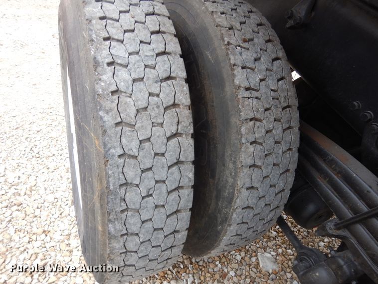 image for item JI9270 2006 Sterling L9500  dump truck