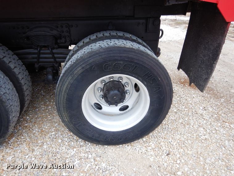 image for item JI9270 2006 Sterling L9500  dump truck