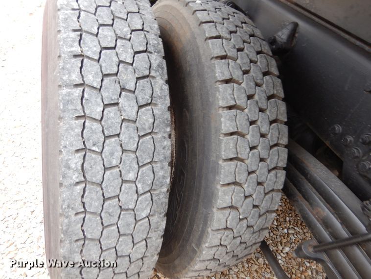 image for item JI9270 2006 Sterling L9500  dump truck