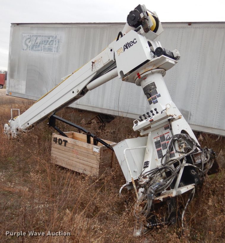 image for item JI9271 Altec DL42TB crane