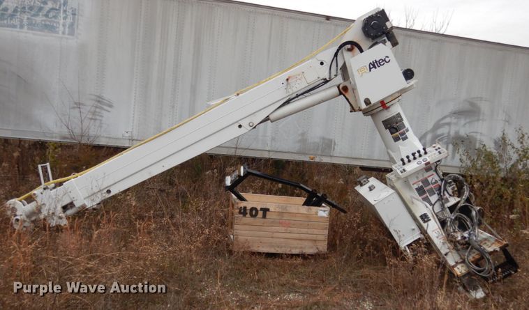 image for item JI9271 Altec DL42TB crane