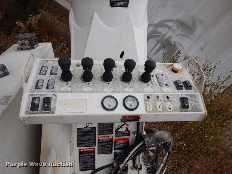 image for item JI9271 Altec DL42TB crane