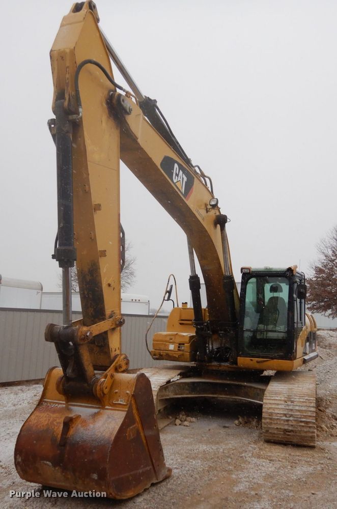 image for item JI9273 2008 Caterpillar 324D  excavator