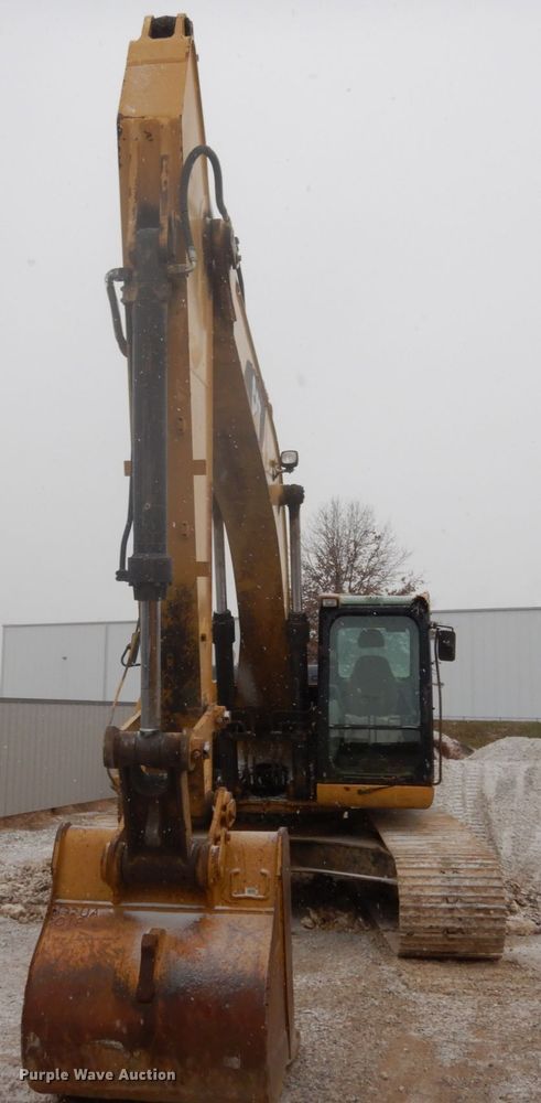 image for item JI9273 2008 Caterpillar 324D  excavator